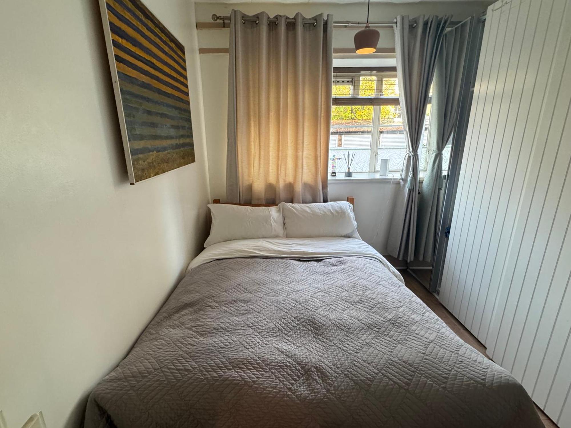 Serene 1bd Flat 7 Mins From Clapham Common Londra